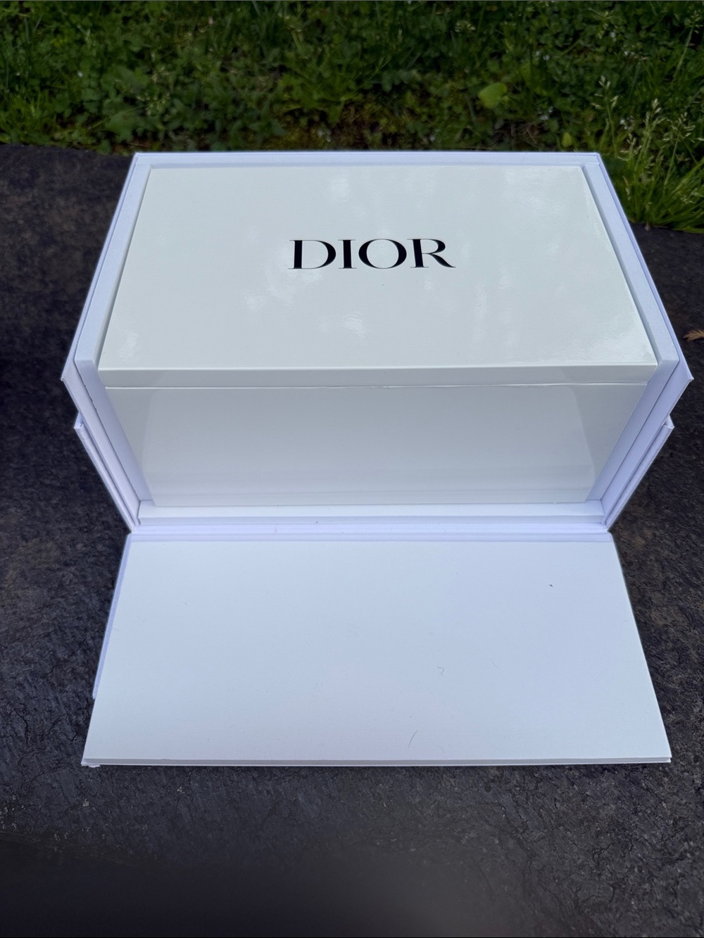 Dior makeup or jewelry case with mirror on backside of lid - Picture 6 of 9